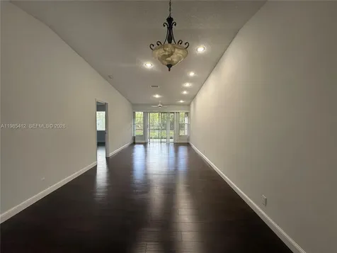18595 Egret Way Boca Raton FL 33496