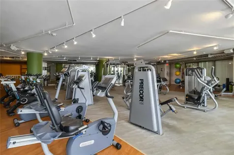 2641 N Flamingo Road Sunrise FL 33323