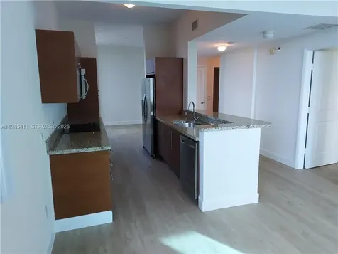 2641 N Flamingo Road Sunrise FL 33323