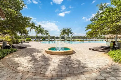 2641 N Flamingo Road Sunrise FL 33323