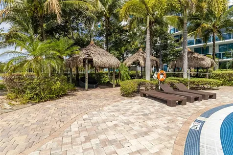 2641 N Flamingo Road Sunrise FL 33323