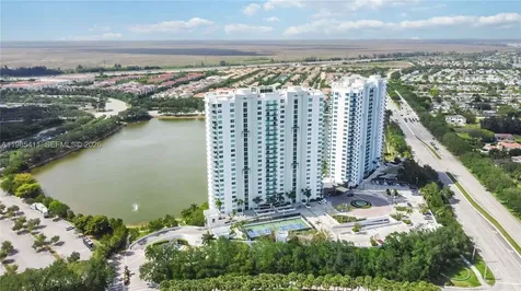 2641 N Flamingo Road Sunrise FL 33323
