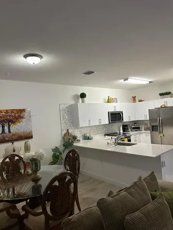 15540 SW 136th Street Miami FL 33196