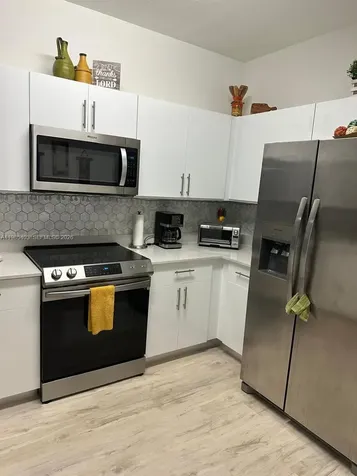 15540 SW 136th Street Miami FL 33196