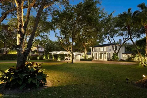 4550 Sunset Drive Coral Gables FL 33143
