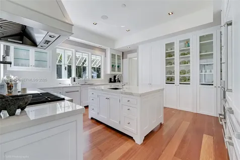 4550 Sunset Drive Coral Gables FL 33143