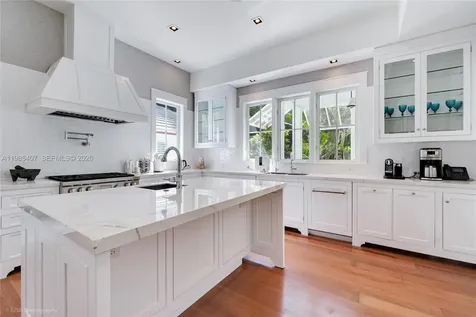 4550 Sunset Drive Coral Gables FL 33143