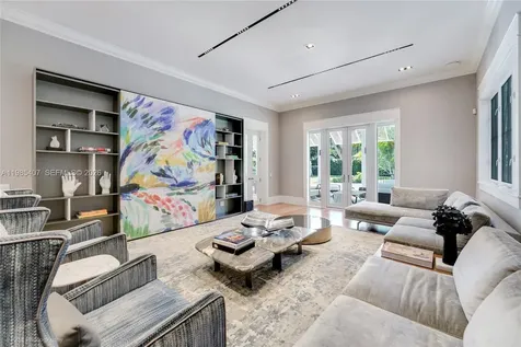 4550 Sunset Drive Coral Gables FL 33143