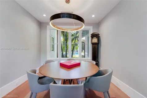 4550 Sunset Drive Coral Gables FL 33143