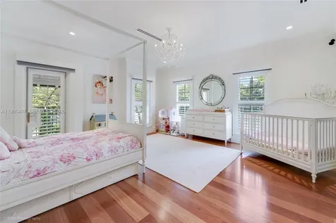 4550 Sunset Drive Coral Gables FL 33143