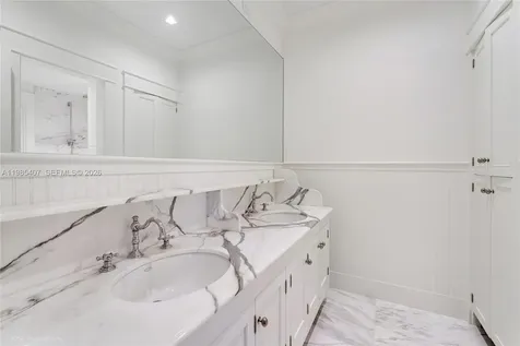 4550 Sunset Drive Coral Gables FL 33143