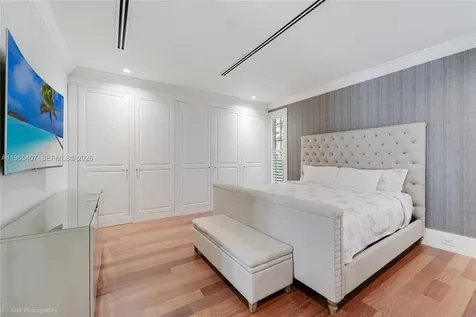4550 Sunset Drive Coral Gables FL 33143