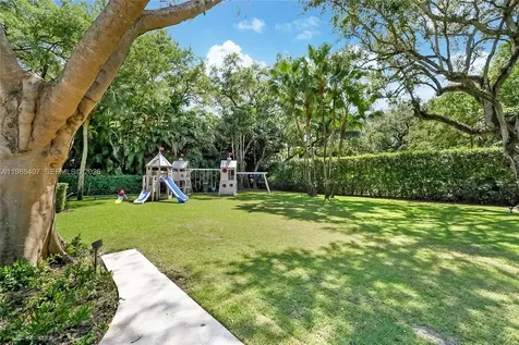 4550 Sunset Drive Coral Gables FL 33143
