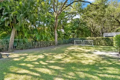 4550 Sunset Drive Coral Gables FL 33143