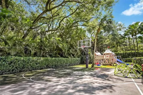 4550 Sunset Drive Coral Gables FL 33143