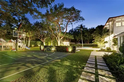 4550 Sunset Drive Coral Gables FL 33143