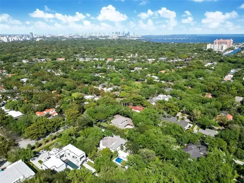 4550 Sunset Drive Coral Gables FL 33143