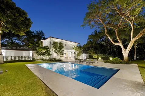 4550 Sunset Drive Coral Gables FL 33143