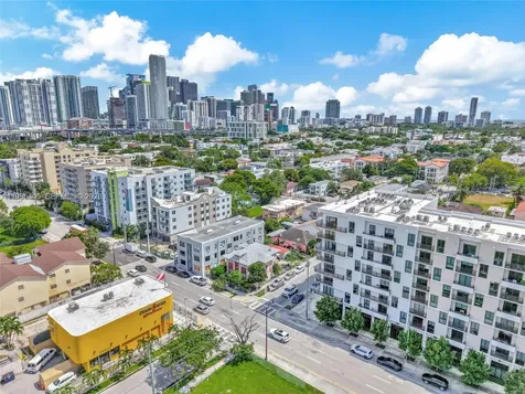 676 & 119 SW 1st Street Miami FL 33130