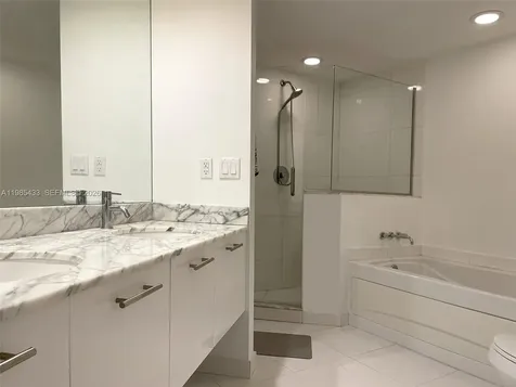 55 SE 6th Street Miami FL 33131