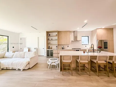 6200 SW 57th Drive South Miami FL 33143