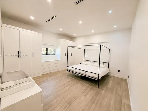 6200 SW 57th Drive South Miami FL 33143
