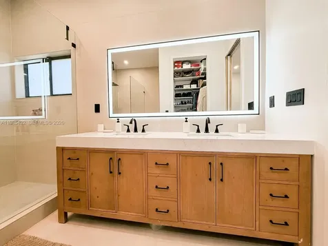 6200 SW 57th Drive South Miami FL 33143