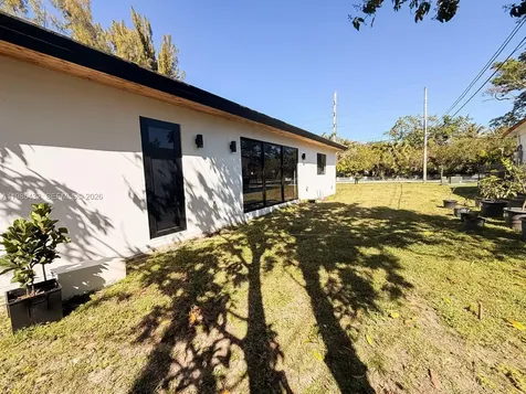 6200 SW 57th Drive South Miami FL 33143