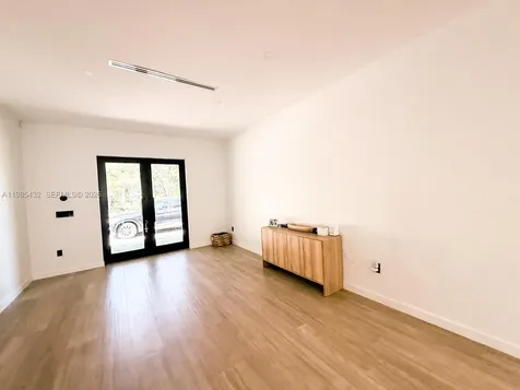 6200 SW 57th Drive South Miami FL 33143