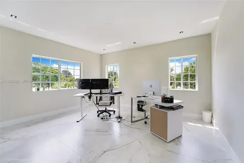 1851 NW 32nd Avenue Miami FL 33125