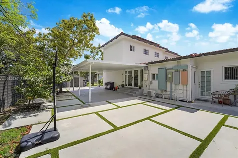 1851 NW 32nd Avenue Miami FL 33125