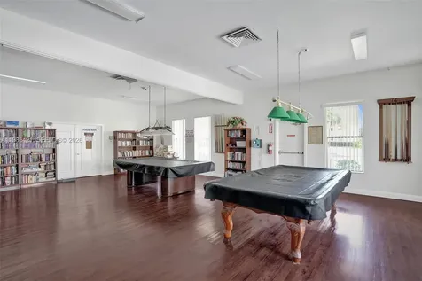 2811 Somerset Drive Lauderdale Lakes FL 33311