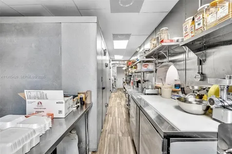 992 NE 167th Street North Miami Beach FL 33162