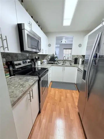 7255 NW 173rd Drive Hialeah FL 33015