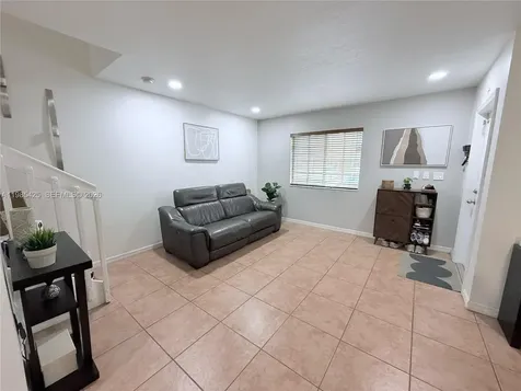 7255 NW 173rd Drive Hialeah FL 33015