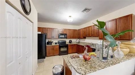 3090 SE 7th Court Homestead FL 33033