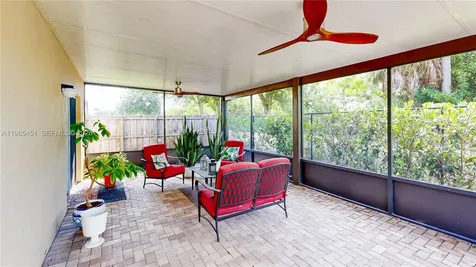 3090 SE 7th Court Homestead FL 33033