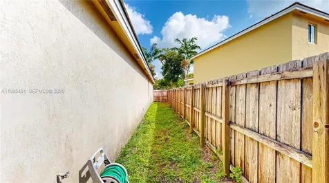 3090 SE 7th Court Homestead FL 33033