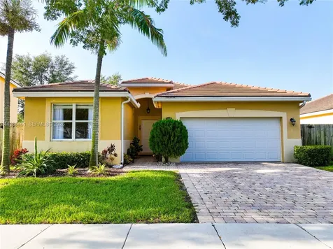 3090 SE 7th Court Homestead FL 33033