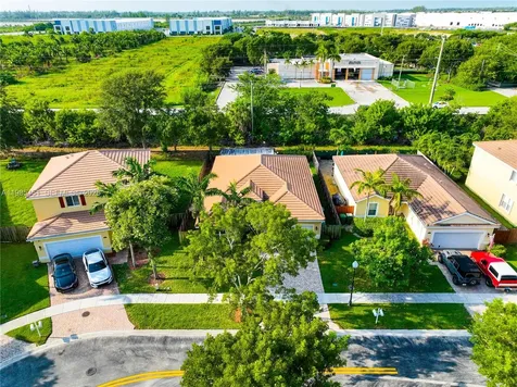 3090 SE 7th Court Homestead FL 33033