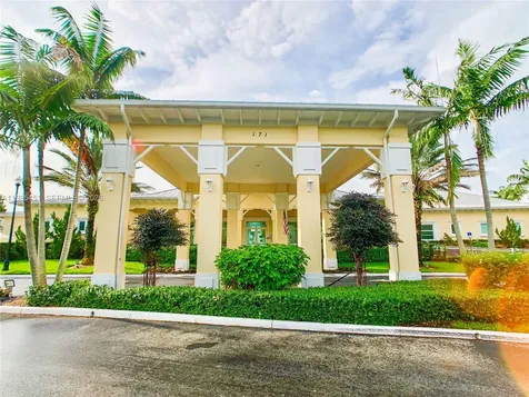 3090 SE 7th Court Homestead FL 33033