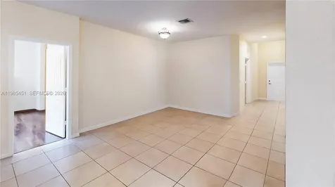 3090 SE 7th Court Homestead FL 33033