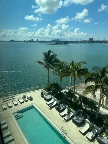2900 NE 7th Avenue Miami FL 33137