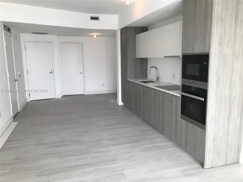 2900 NE 7th Avenue Miami FL 33137