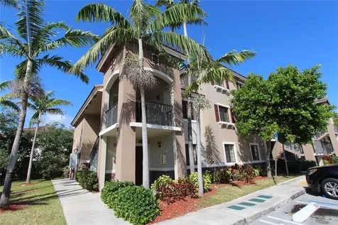 22831 SW 88th Place Cutler Bay FL 33190