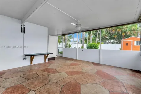 211 SE 1st Terrace Dania Beach FL 33004