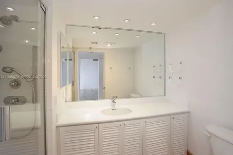 201 Crandon Boulevard Key Biscayne FL 33149