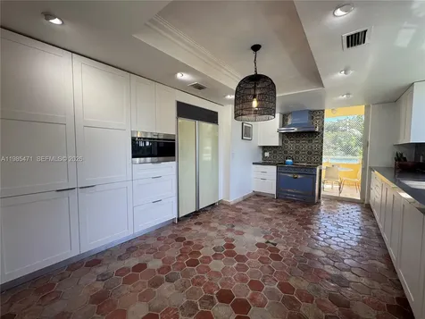 445 Grand Bay Drive Key Biscayne FL 33149
