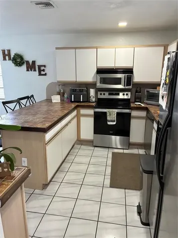 1660 N Audubon Drive Homestead FL 33035