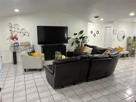 1660 N Audubon Drive Homestead FL 33035